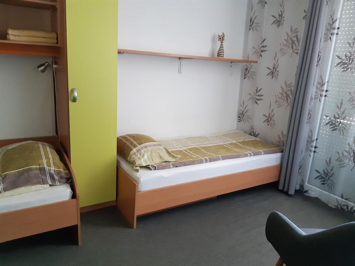 Homestay Rosalia Любляна Экстерьер фото