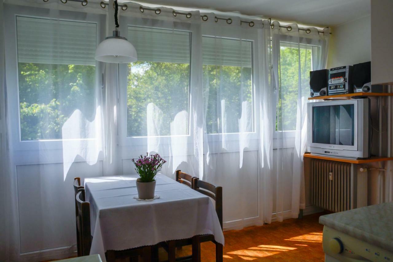 Homestay Rosalia Любляна Экстерьер фото
